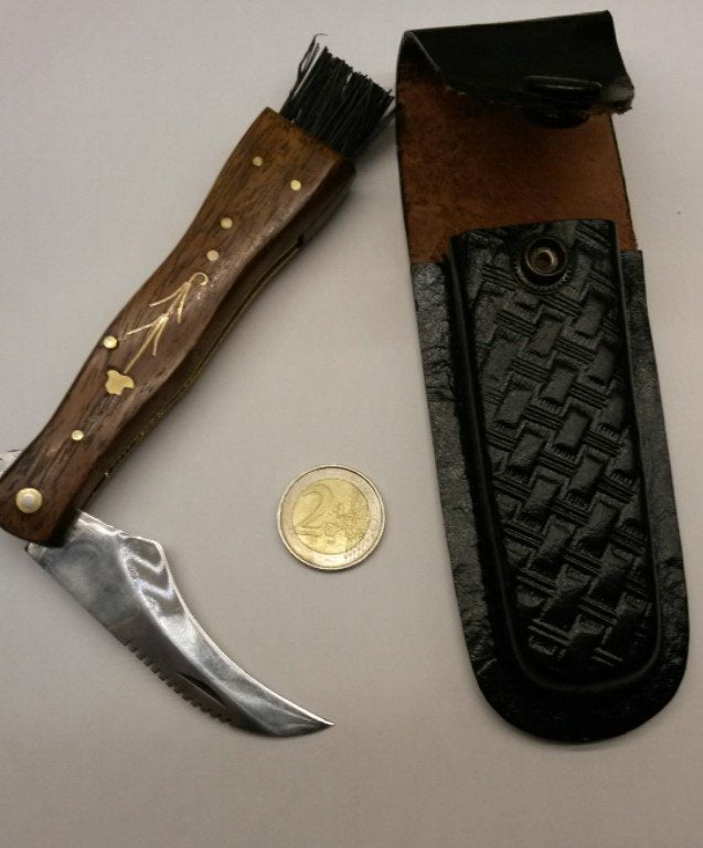 Craft made Foragers Knife
